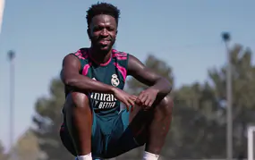 Thiện chí của Real Madrid níu giữ chân Vinicius