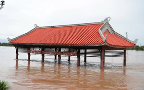 Quảng Trị: Nhiều khu dân cư thấp trũng ven sông Thạch Hãn bị ngập lụt