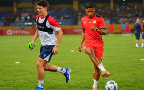 Hai tân binh Việt kiều cùng đội tuyển Việt Nam dự FIFA Asean Cup