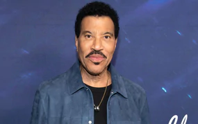Lionel Richie - cháy hết mình trong hơn nửa thế kỷ âm nhạc đỉnh cao