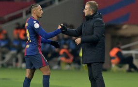 Cà phê đầu tuần: Raphinha cũng có thể là… Messi?