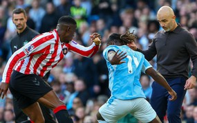 Dẫn đầu bảng, Man City vẫn nhiều nỗi lo