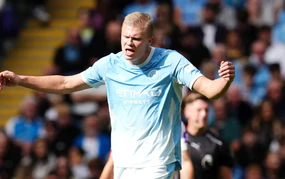 Premier League sau 5 vòng: Song mã Arsenal - Man City, âu lo cho MU