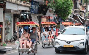 Khách du lịch tăng mạnh, khách sạn Hà Nội vẫn phải tìm thêm nguồn cầu