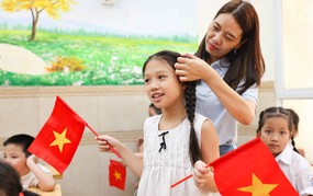 Cắt giảm các cuộc thi, hồ sơ, sổ sách, hội họp không cần thiết trong trường học