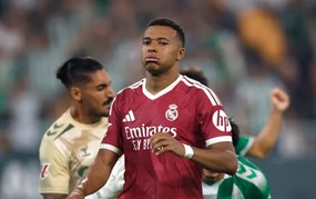 Real Madrid khựng lại ở La Liga