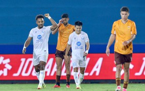 Xuân Son chinh phục nhiều mục tiêu trong mùa giải 2026/27