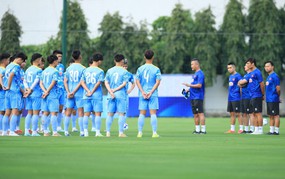 Tin nóng bóng đá Việt hôm nay 7/9: U23 Việt Nam di chuyển gấp dự Asiad; HLV Iran khen U20 Việt Nam sau trận đấu quyết định