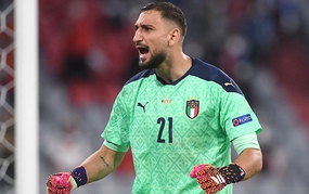 Tuyển Ý: Trên đôi tay người khổng lồ… thất nghiệp