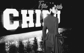 Chi Pu, chán làm hot girl nhưng không thể diễn xuất, vậy thì làm… ca sĩ?