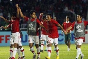 HLV Riedl hy vọng tỷ số 2-0 ở Kuala Lumpur