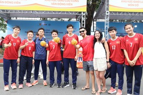 Đội tuyển cầu mây nữ Việt Nam tới biểu diễn ở Lễ phát động Phong trào toàn dân tập luyện thể thao năm 2026