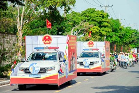 Từ khu phố, hẻm trọ đến biển đảo: Nỗ lực bảo đảm quyền bầu cử cho mọi cử tri