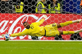 Ngôi sao World Cup 2026 hôm nay: Al-Owais, người hùng trong khung gỗ Saudi Arabia