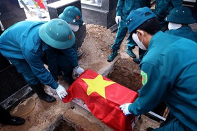 Phú Thọ lấy mẫu ADN xác định danh tính 24 hài cốt liệt sĩ chưa rõ thông tin