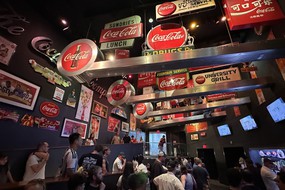 Thư nước Mỹ: Trong thế giới của Coca-Cola