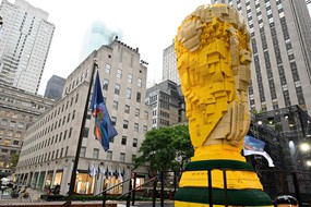 Thư nước Mỹ: New York lung linh trong lễ hội chung kết