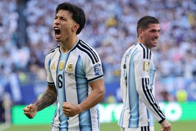 Ngôi sao World Cup 2026 hôm nay: Lisandro Martinez, ‘Phao cứu sinh’ đưa Argentina bước tiếp trên hành trình lịch sử