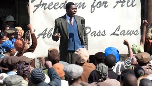 19 năm làm phim 'Mandela: Long Walk to Freedom': Mandela - một người tình, một chiến sĩ