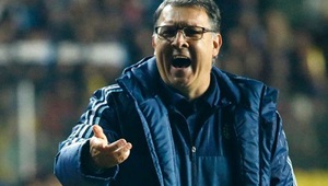 22 năm, 1 ác mộng: Hãy cho Argentina một bác sĩ tâm lý, không phải một HLV giỏi!