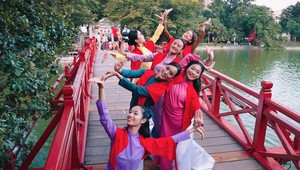 Góc nhìn 365: Gắn kết bằng nhịp múa Việt Nam