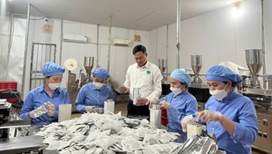 Góp ý dự thảo văn kiện Đại hội XIV của Đảng: Những động lực quyết định vị thế Việt Nam trong kỷ nguyên số