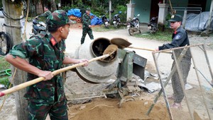 “Chiến dịch Quang Trung”: Thần tốc xây nhà cho người dân nơi rẻo cao Tây Trà