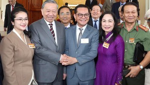 Tổng Bí thư Tô Lâm gặp mặt đại biểu trí thức, nhà khoa học, văn nghệ sỹ