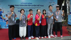 Hai võ sĩ ASIAD 20 gây xúc động tại lễ phát động phong trào toàn dân tập thể thao