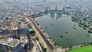 Tháng Mười, thêm những con đường mới