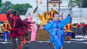 Khám phá sắc màu văn hóa của Việt Nam và thế giới