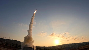 Xung đột tại Trung Đông: Iran phóng hàng chục tên lửa sang Israel