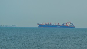 Iraq đàm phán với Iran để khơi thông eo biển Hormuz cho tàu chở dầu