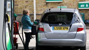 Căng thẳng tiếp tục leo thang tại Trung Đông đẩy giá dầu đi lên