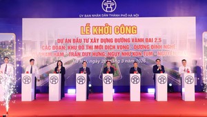 Hạ tầng "cứng" và dòng chảy mềm của Hà Nội