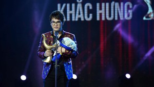 Khắc Hưng và dấu mốc 'Nhà sản xuất của năm' đầu tiên của Giải Cống hiến 2017 