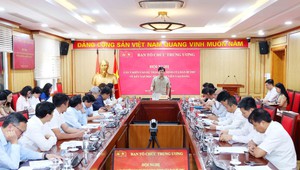 Lấy ý kiến từ nhà trường vào dự thảo Quy định của Ban Bí thư về kết nạp học sinh, sinh viên vào Đảng