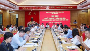 Chủ động chiếm lĩnh không gian mạng bằng thông tin tích cực