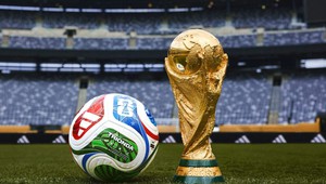 Thơ World Cup: Tình yêu bóng đá lạ kỳ