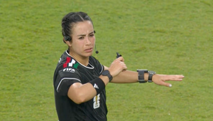 Thơ World Cup: Bông hồng trên sân World Cup