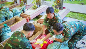 Lấy mẫu ADN đối với các phần mộ chưa xác định được thông tin tại Nghĩa trang Liệt sĩ quốc gia A1