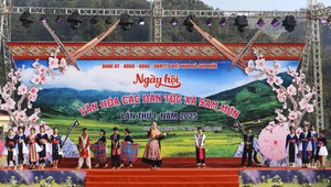 Ngày hội Văn hóa dân tộc Mông lần thứ IV diễn ra từ ngày 9-11/10 tại tỉnh Điện Biên