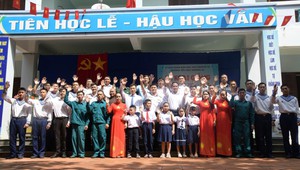 Đặc khu Trường Sa rộn ràng ngày khai giảng năm học mới