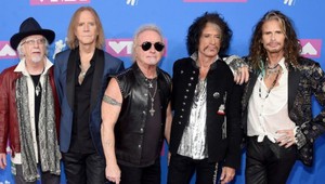 Ca khúc 'I Don’t Want To Miss A Thing': Đỉnh cao chỉ đến một lần