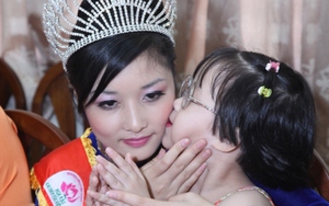 Người đẹp Triệu Thị Hà thực hiện sứ mệnh Hoa hậu