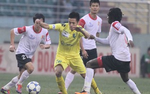 Trước trận HN.T&T-V.Ninh Bình: Nóng trong sân, ấm ngoài sân