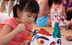 Vui Tết Trung thu cùng đồ chơi dân gian