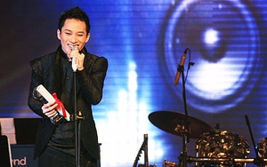 Vài nét về "7 mùa Xuân" Cống hiến