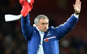 Cuộc chiến HLV: Trừ Guardiola, 'Vua' đấu tay đôi Mourinho chấp tất...