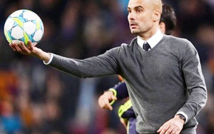 'Bayern Munich của Guardiola giữ bóng và di chuyển khủng khiếp quá'